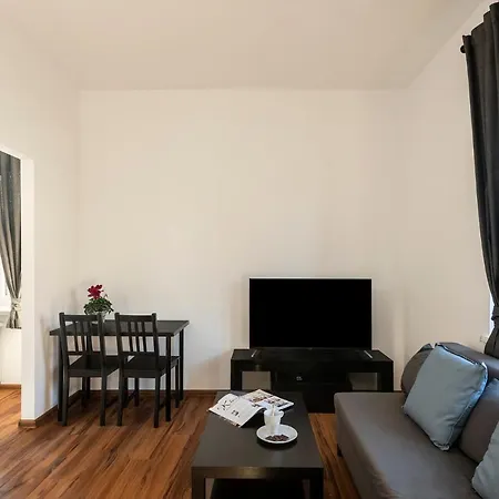 Shortstaypoland Dlugosza Warschau